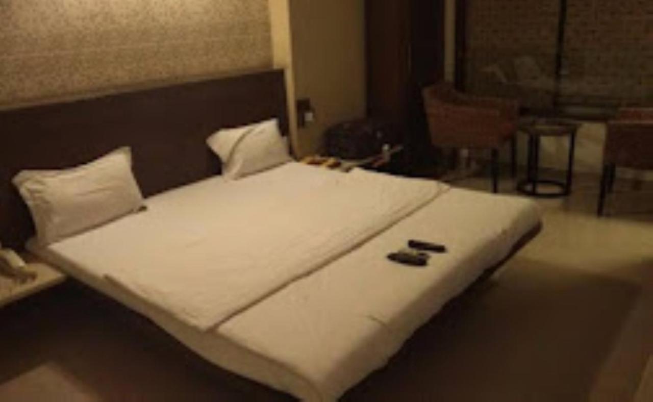Hotel Sai Saya,Nashik Luaran gambar